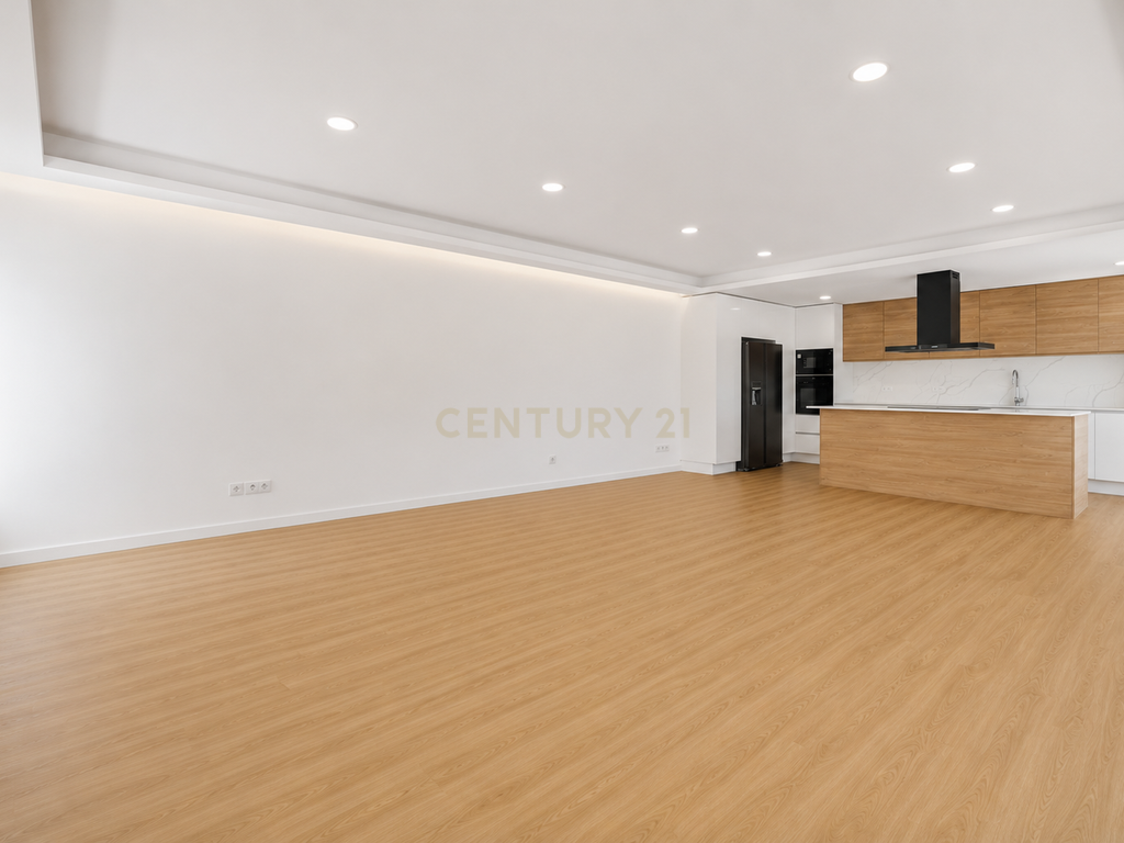 Moradia T4 Térrea Remodelada no Centro de Mafra | Privacidade, Conforto e Qualidade de Vida - Image 3