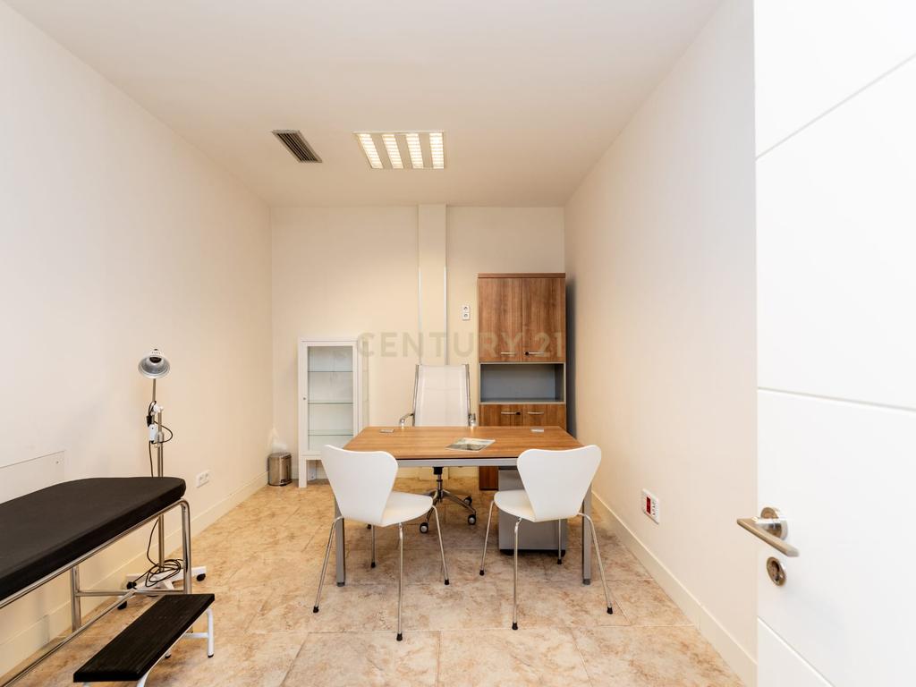 Loja Comercial Luxuosa em Madrid - 306m² com Excelente Localização - Image 37