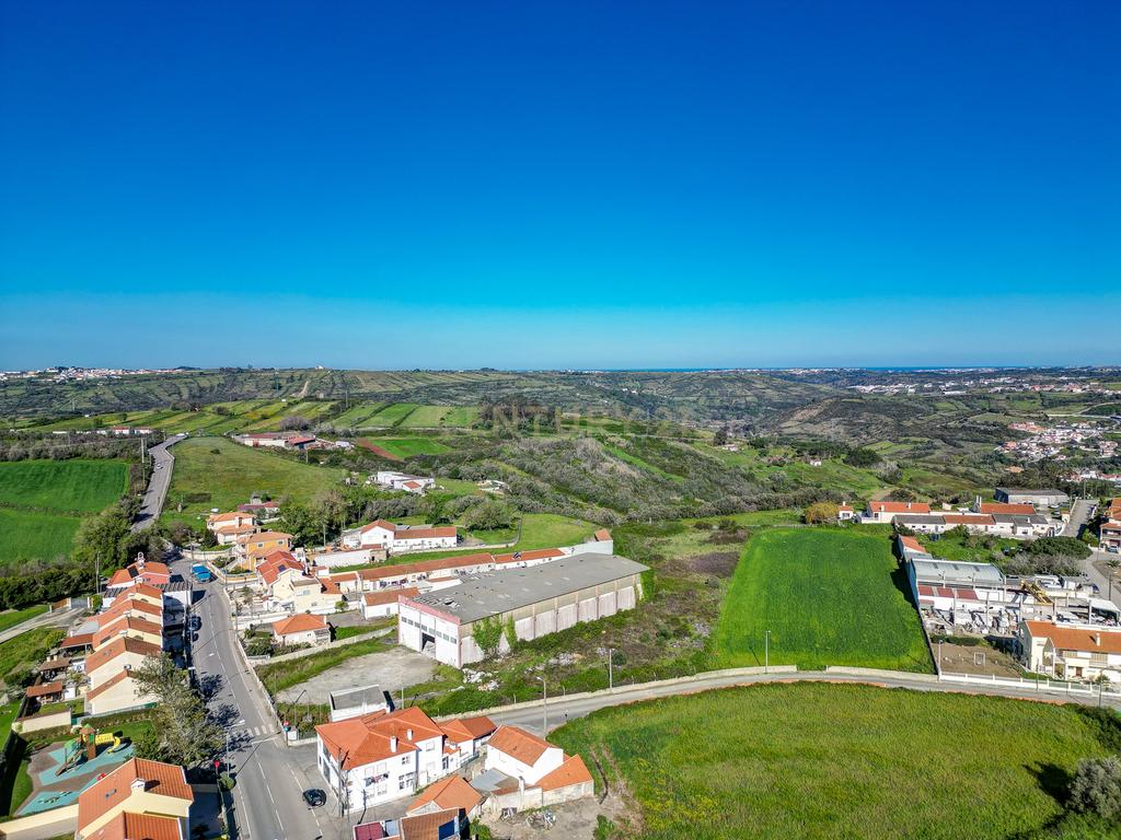 Armazém de 1080m2 com terreno de 7080m2 com afetação de armazéns e actividade industrial - Image 13