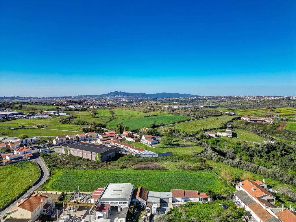 Armazém de 1080m2 com terreno de 7080m2 com afetação de armazéns e actividade industrial - Image 14