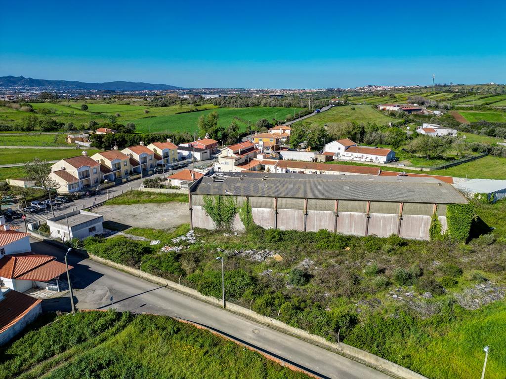 Armazém de 1080m2 com terreno de 7080m2 com afetação de armazéns e actividade industrial - Image 23