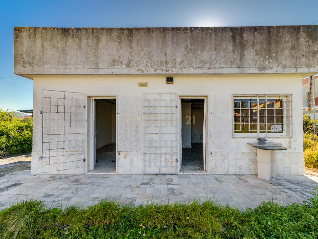 Armazém de 1080m2 com terreno de 7080m2 com afetação de armazéns e actividade industrial - Image 32