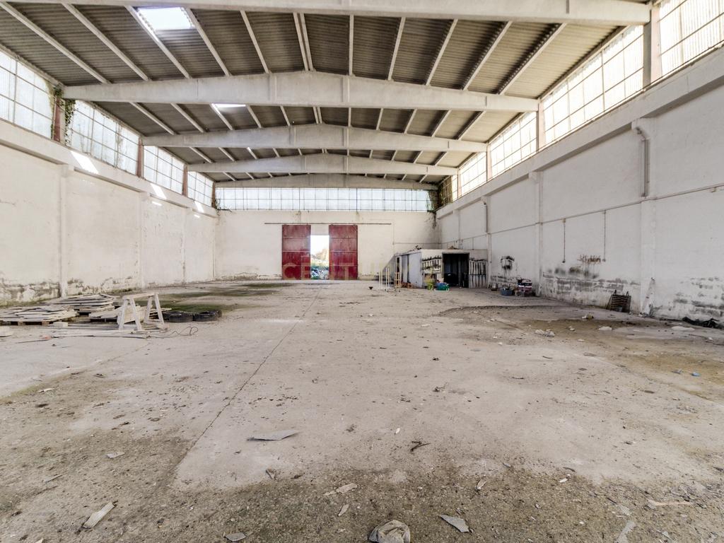 Armazém de 1080m2 com terreno de 7080m2 com afetação de armazéns e actividade industrial - Image 37