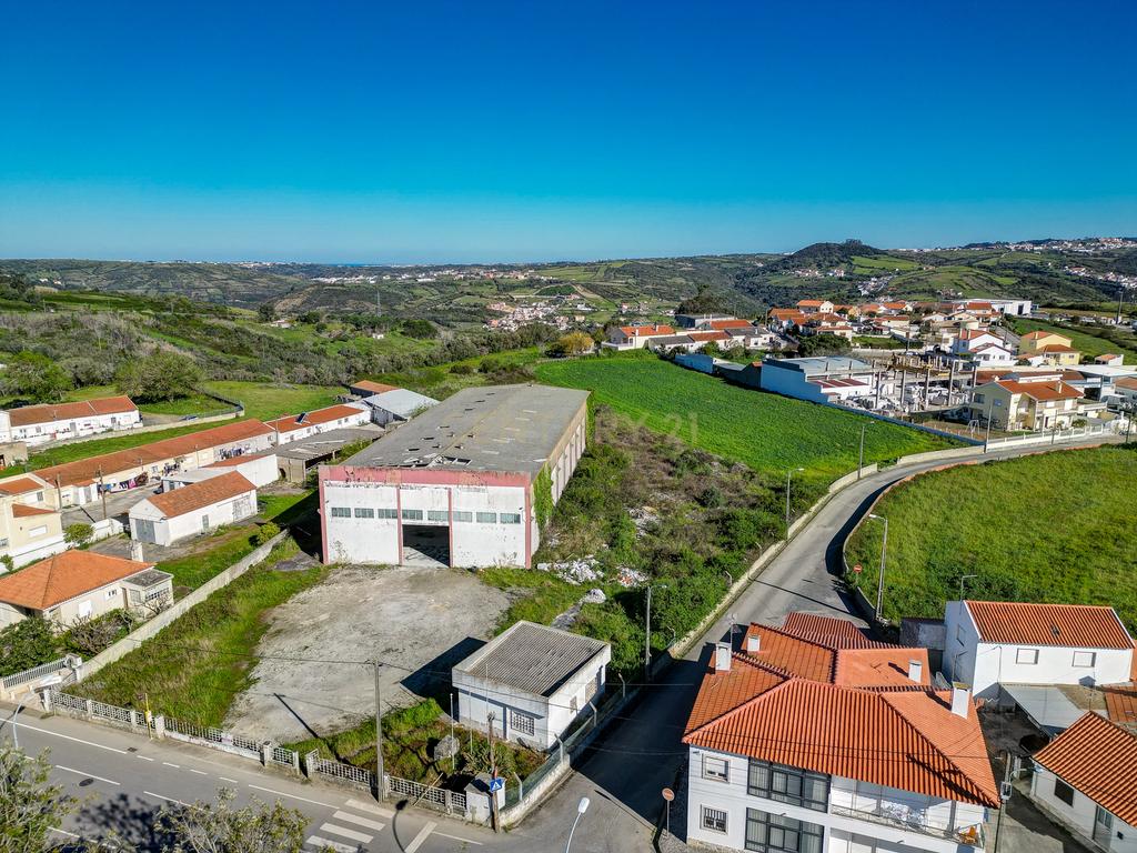Armazém de 1080m2 com terreno de 7080m2 com afetação de armazéns e actividade industrial - Image 6