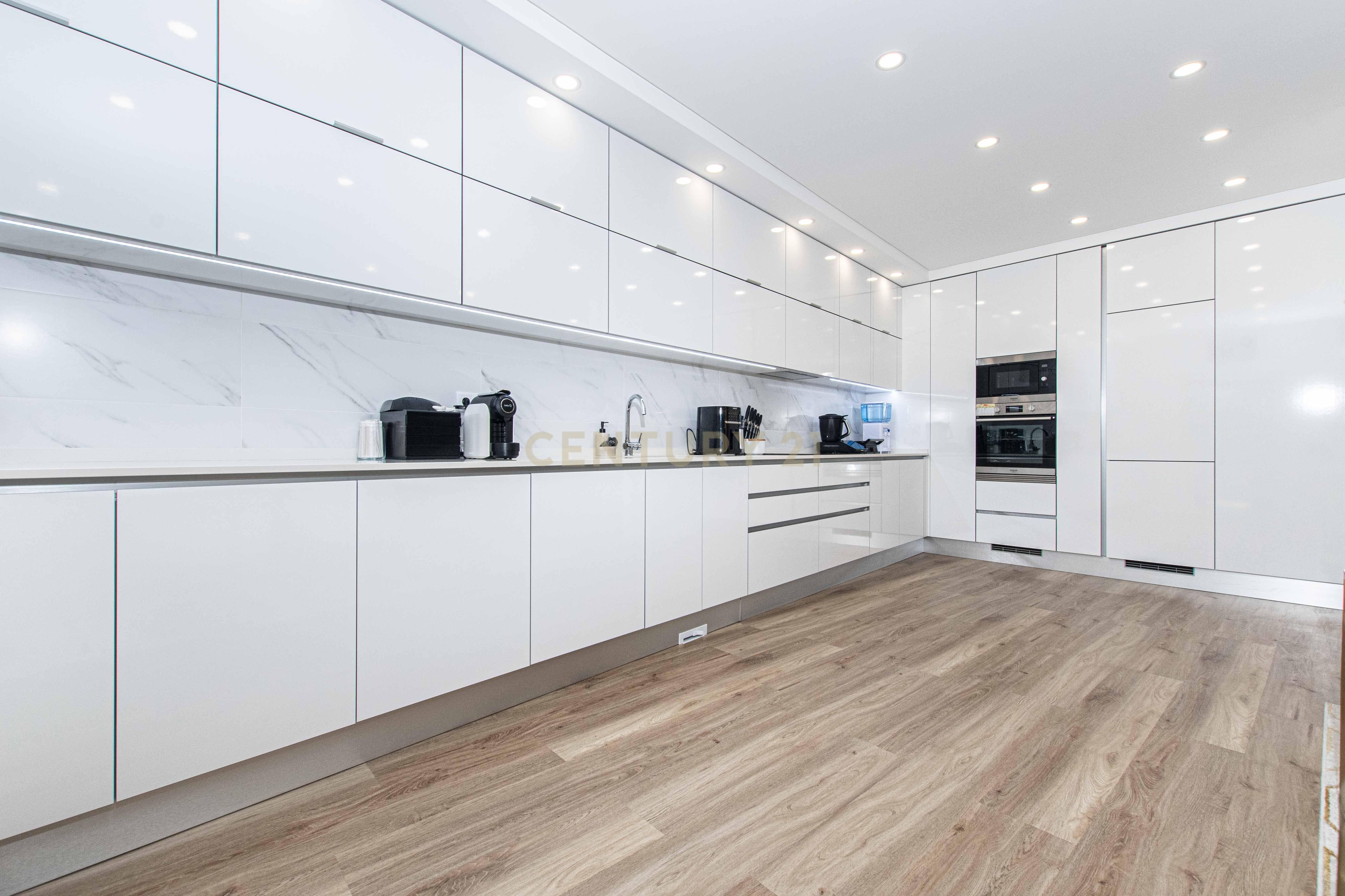 Fotografia 6 de Apartamento Collection | T3 Premium Semi-Novo, Totalmente Mobilado, com Terraço Exclusivo e Box para 3 Viaturas