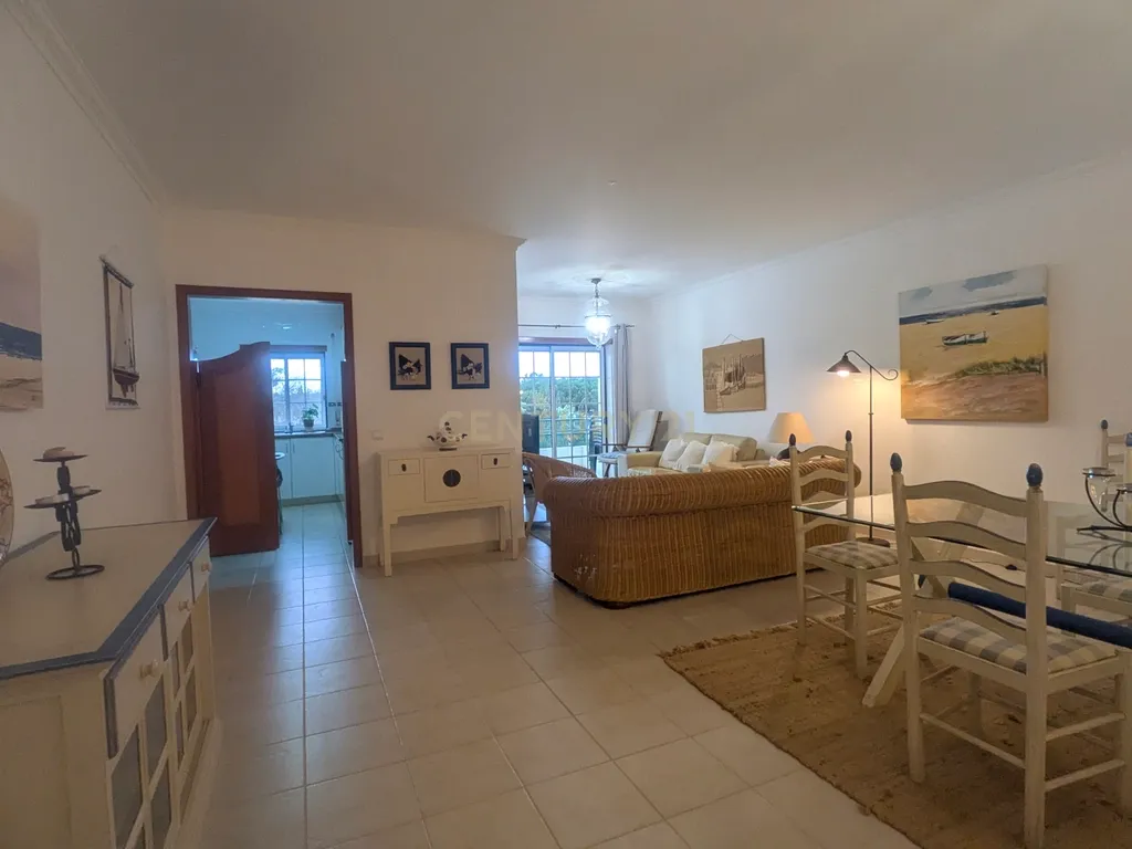 Venda de propriedade com usufruto temporário por 5 anos - T2 em Albufeira/Vila Moura - a poucos metros da praia da Falésia - Image 8