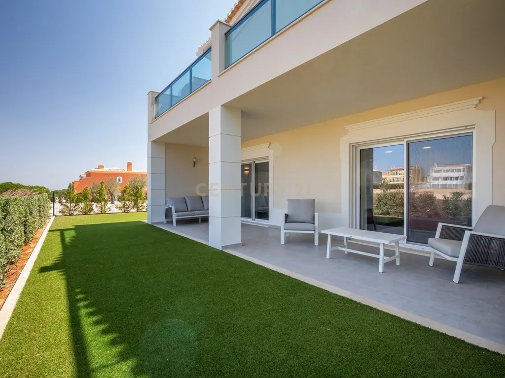 Moradia T3 de Frente para o Golfe – Boavista Golf & Spa, Lagos – Sem Quotas de Condomínio - Image 12