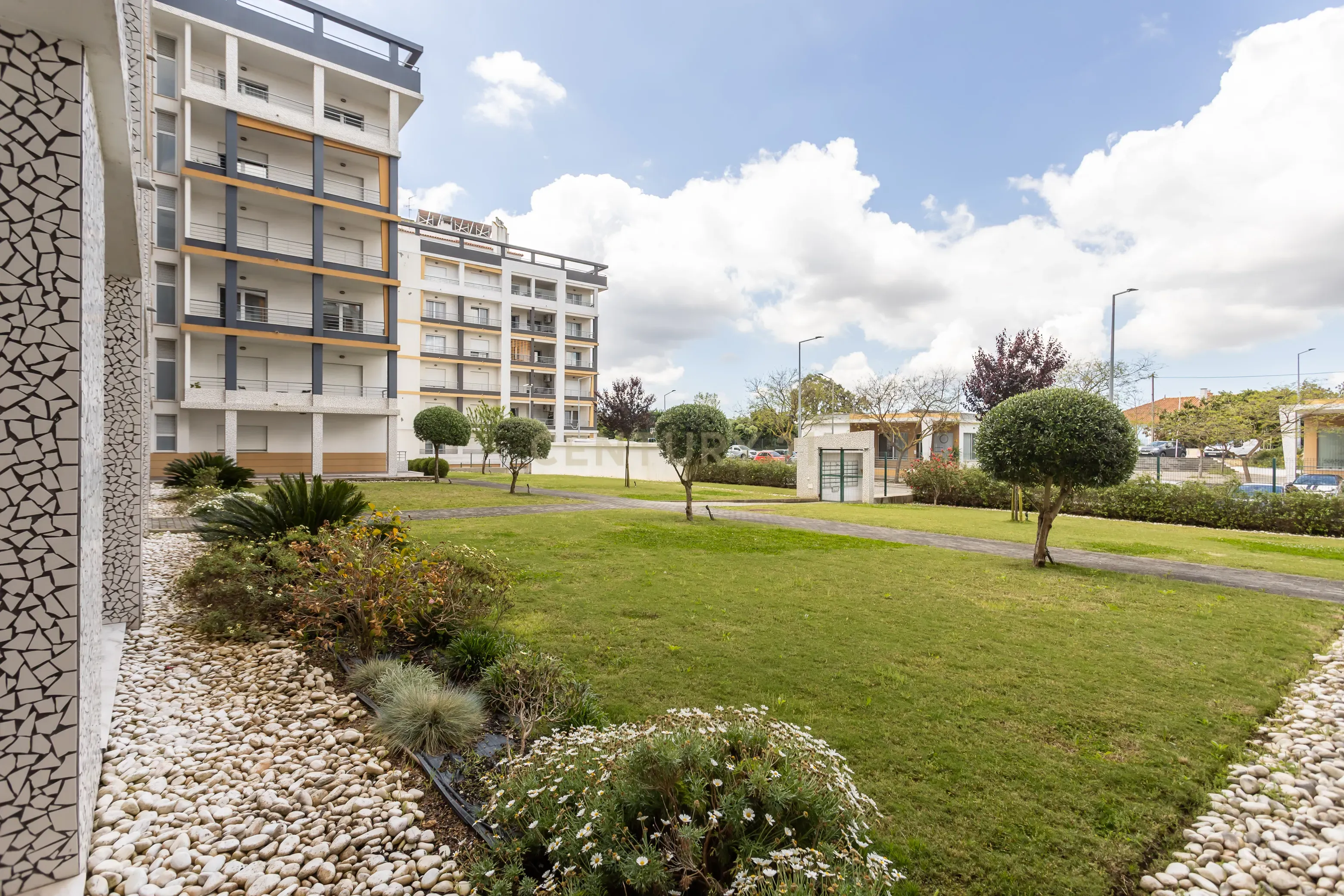 Apartamento T3 Condomínio Jardins da Ladeira, Aldeia de Paio Pires - Image 32