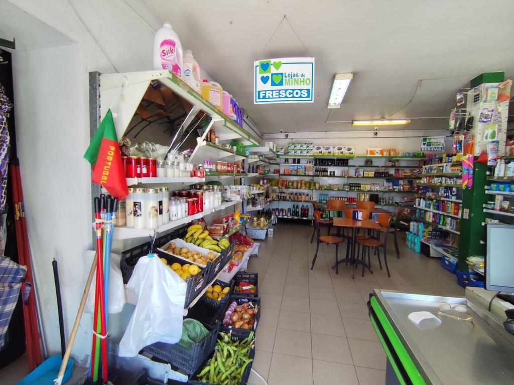  Café/Snack Bar e Mini-Mercado   - Image 8