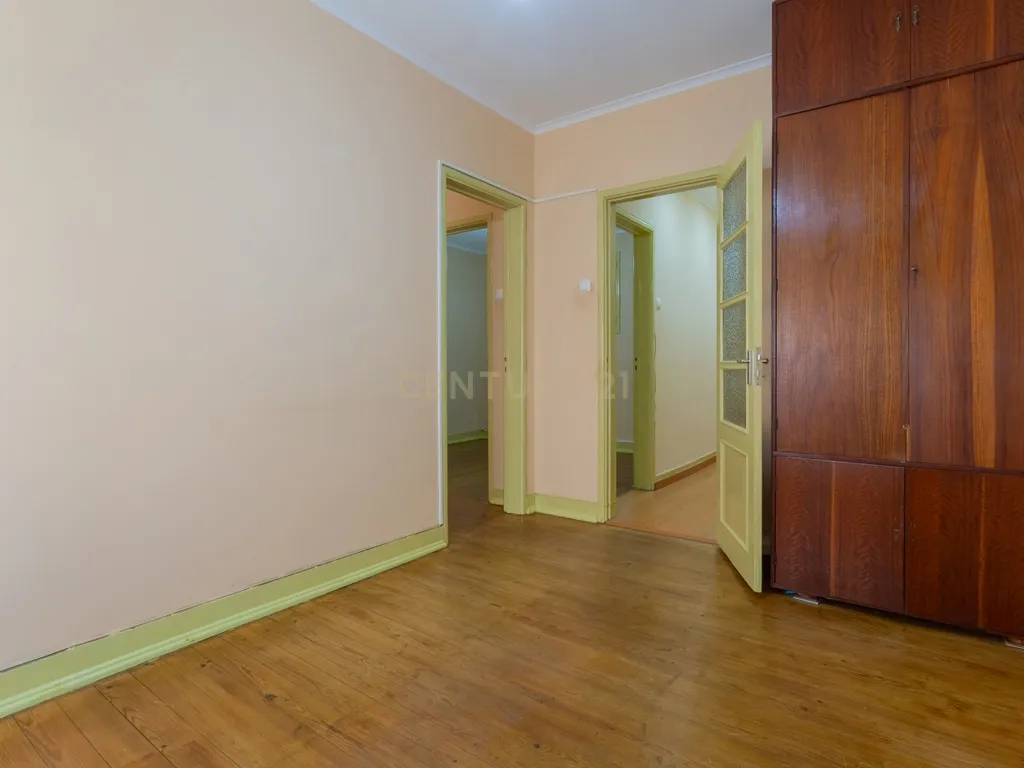 Apartamento T3 em Moscavide, Loures - Image 3