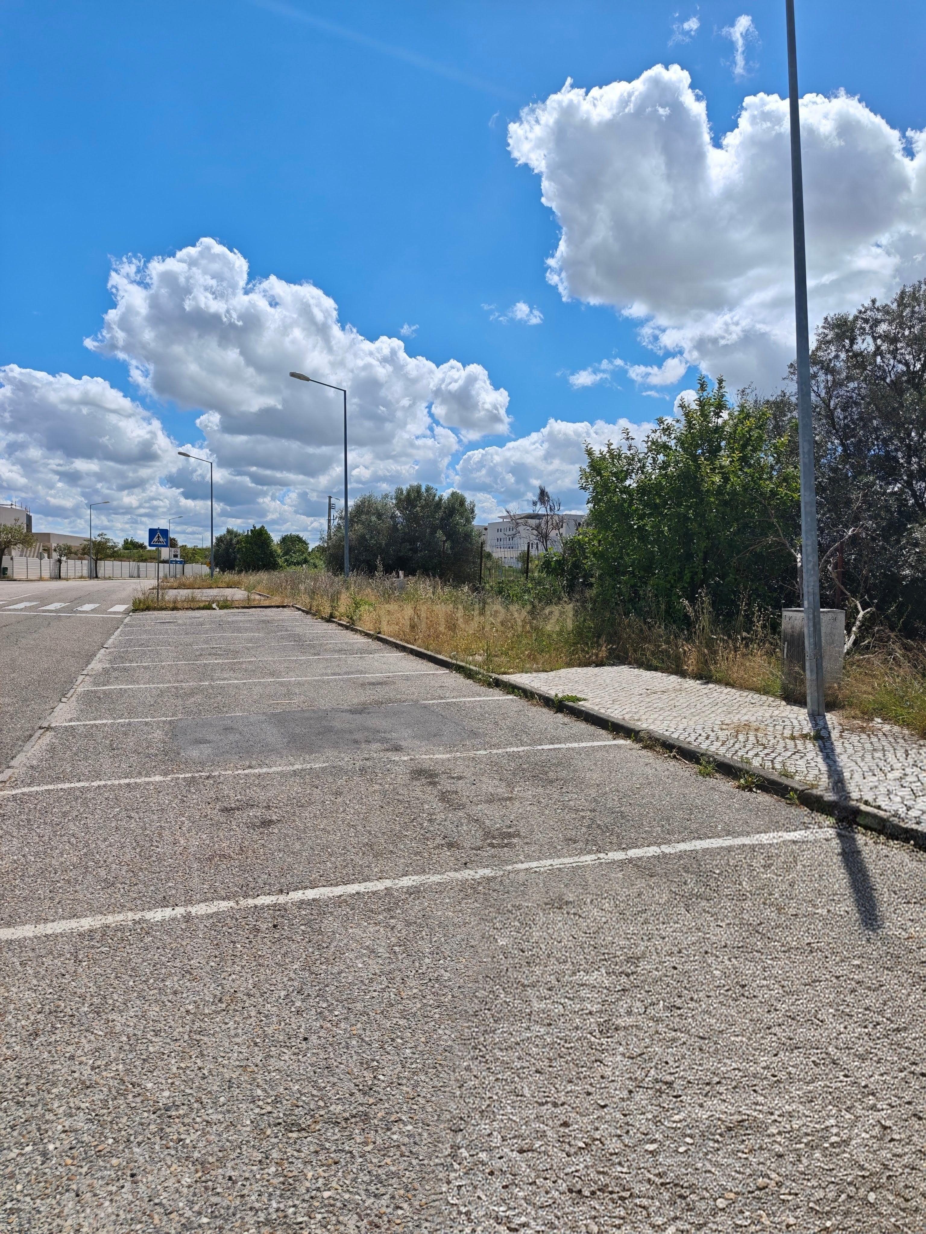 Fotografia 8 de Lote para Prédio de 6 Pisos com Projeto Aprovado - Hospital Torres Novas