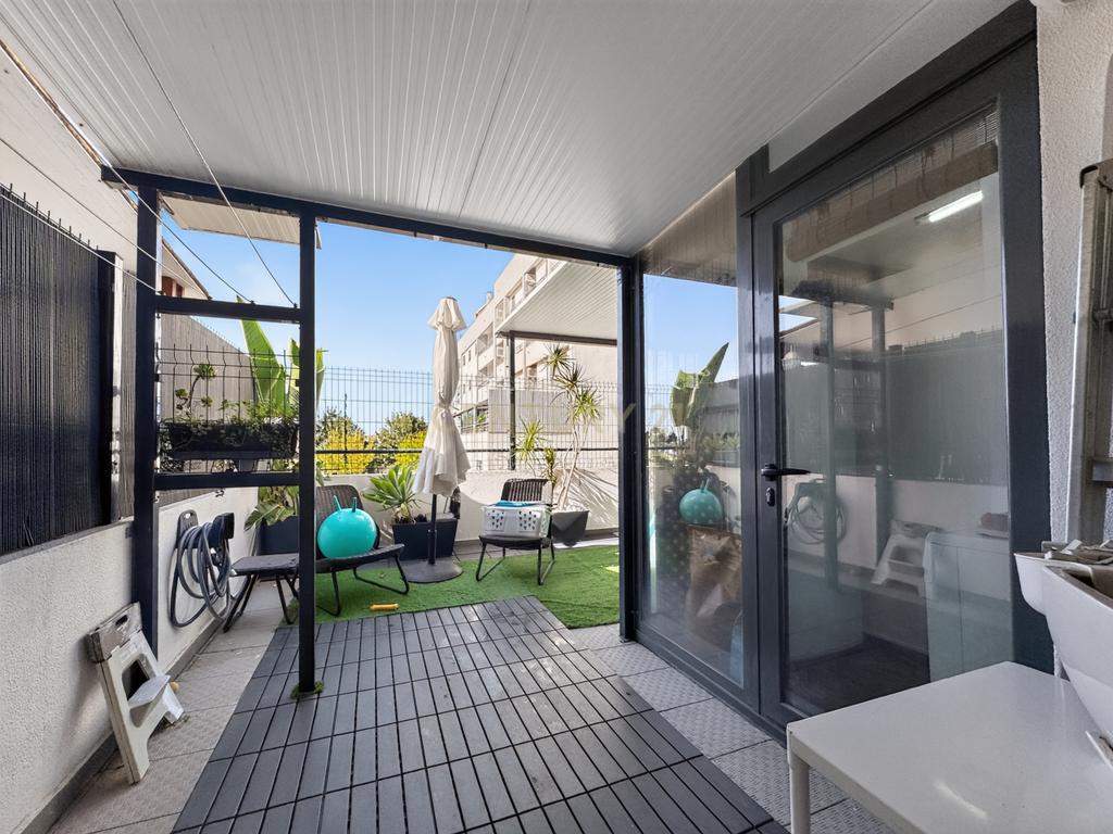 Apartamento T2 com Terraço de 37 m² na Urbanização do Bom Retiro - Image 19