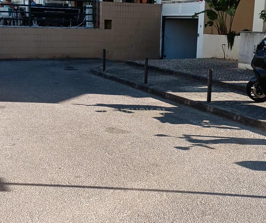 LUGAR GARAGEM EM ALVOR JUNTO PASTELARIA SUIÇA - Image 9