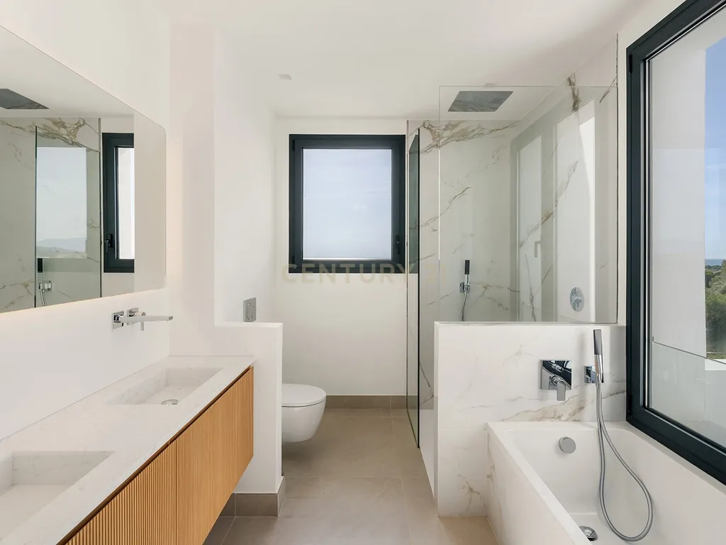 Luxuosa Moradia com Vista Mar em Estepona, Málaga - Image 19