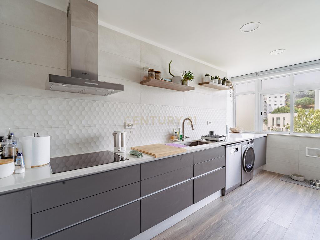 Apartamento T3 em Carnaxide, Lisboa - Image 24