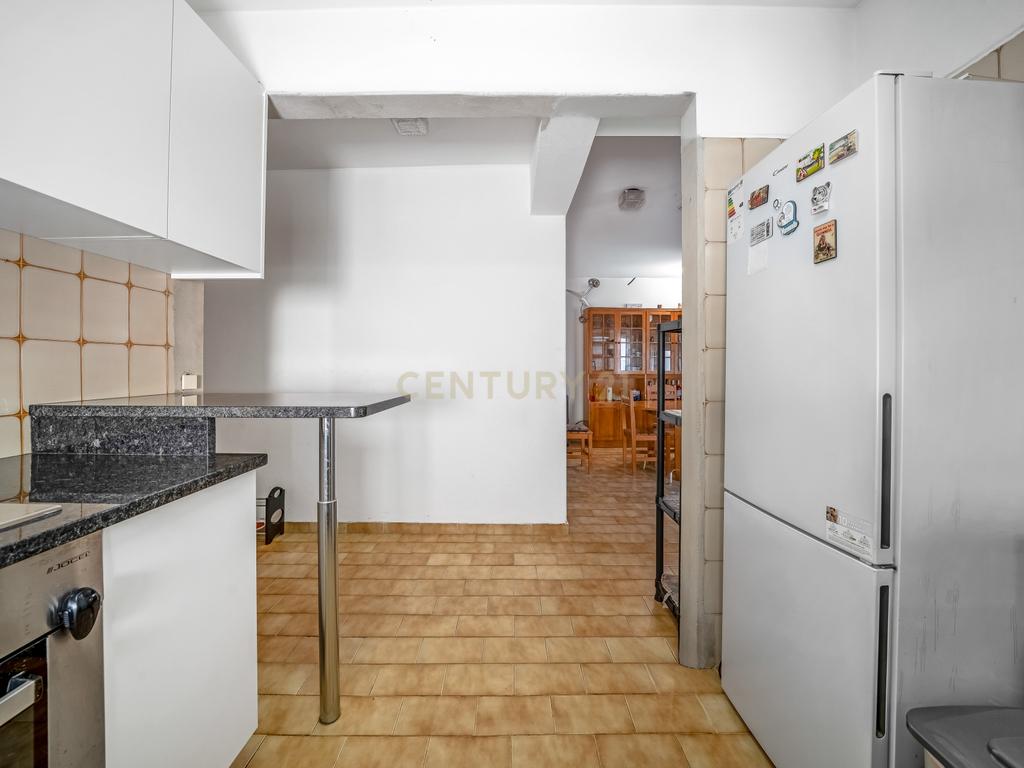 Apartamento T3 de 95m2 no Centro de Alcantarilha - Image 3