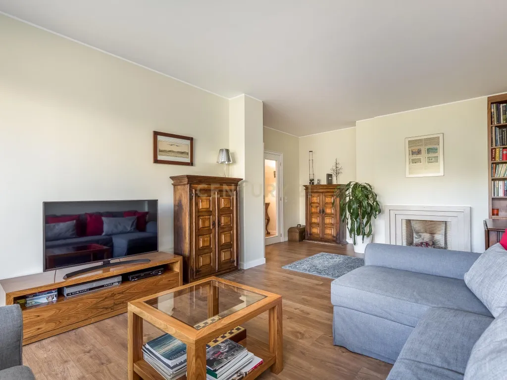 Apartamento T2 no Edifício Vilamar, Foz do Douro, Porto - Image 2