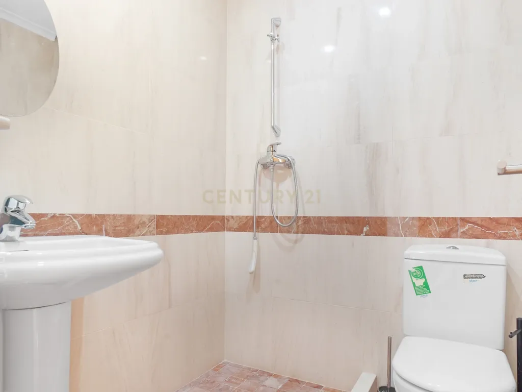 Apartamento T5 Duplex de Luxo para Arrendamento – Avenida do Brasil, Lisboa - Image 42