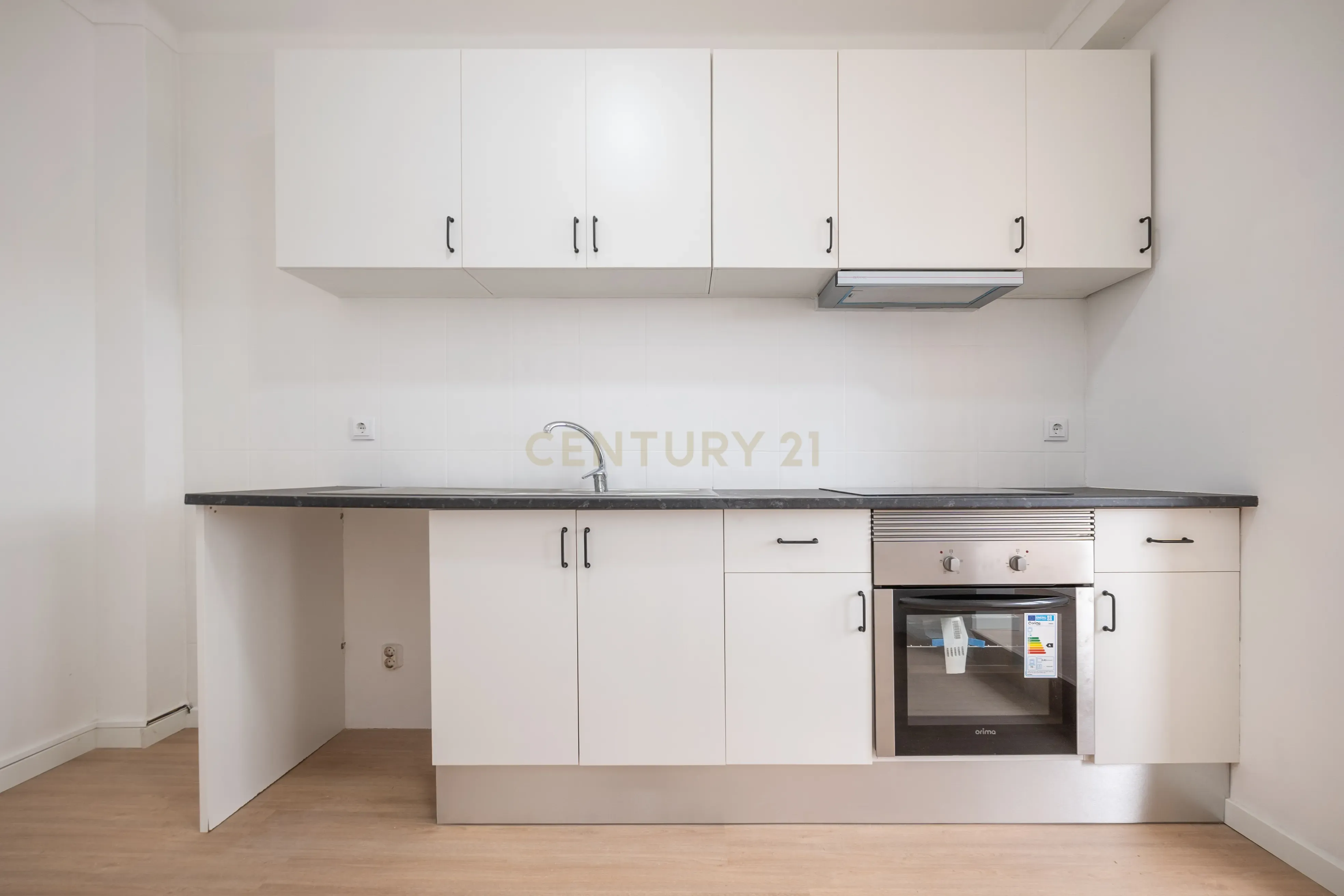 Apartamento para venda na rua de aveiro - 3 Quartos e 3 WC