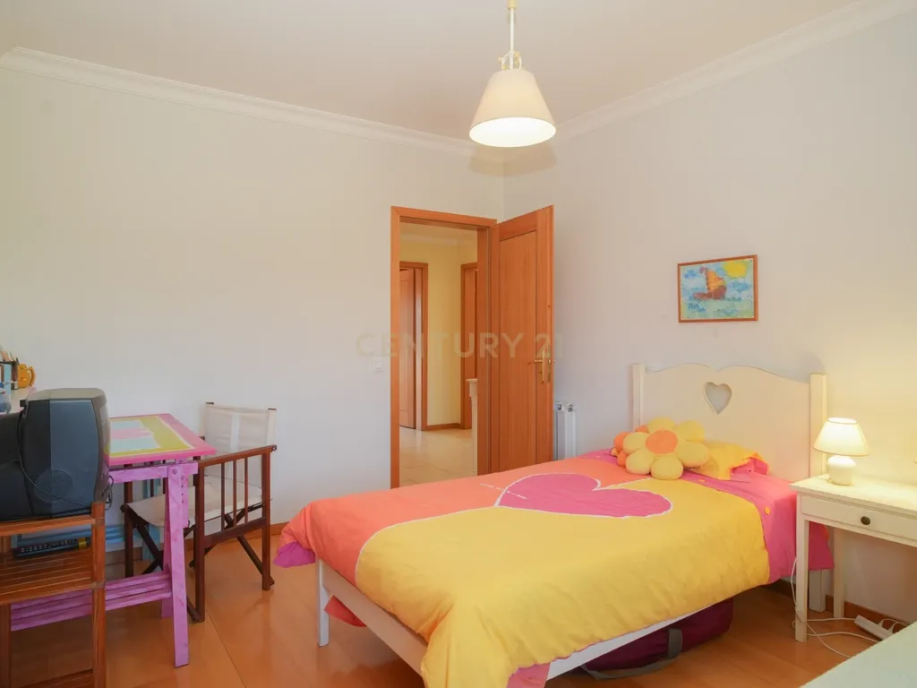 Apartamento T3 na Figueira da Foz (Buarcos) - condomínio fechado - Image 15