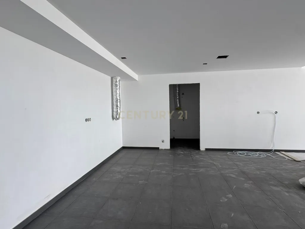 Construção NOVA Moradia T3 no Sabugo em Almargem do Bispo - Em Fase Final de Construção - Image 3