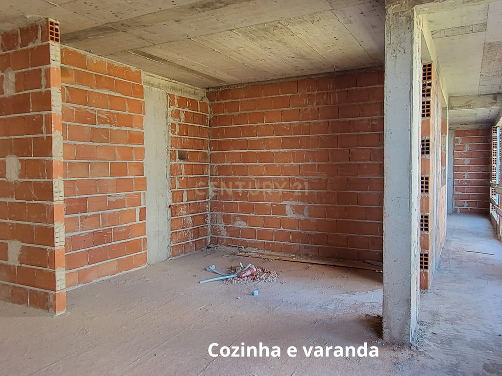 APARTAMENTO T2 COM TERRAÇO | SANTA MARTA DO PINHAL | CORROIOS - Image 5