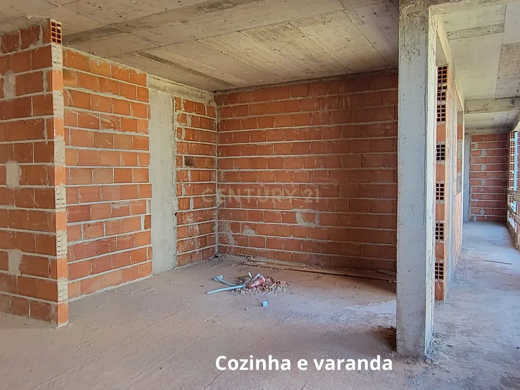 APARTAMENTO T2 COM TERRAÇO | SANTA MARTA DO PINHAL | CORROIOS - Image 5