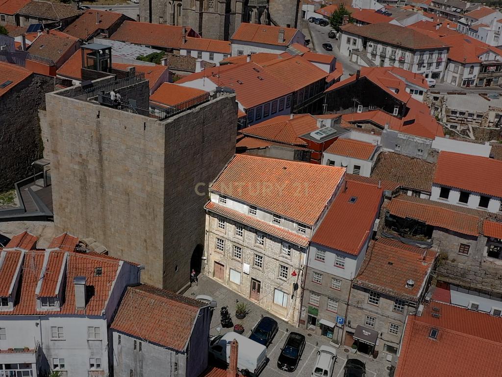 Oportunidade de Investimento na Guarda! Edificio 4 andares   - Image 1