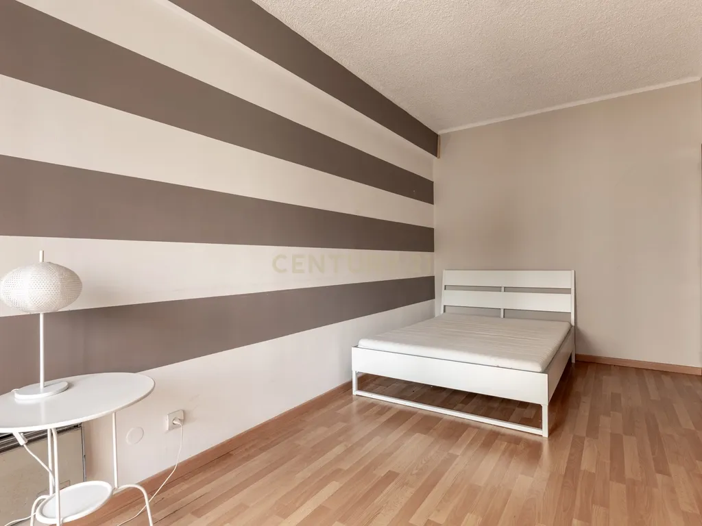 Apartamento T3 com elevador e garagem na Rua Luciano Cordeiro, em Lisboa - Image 24