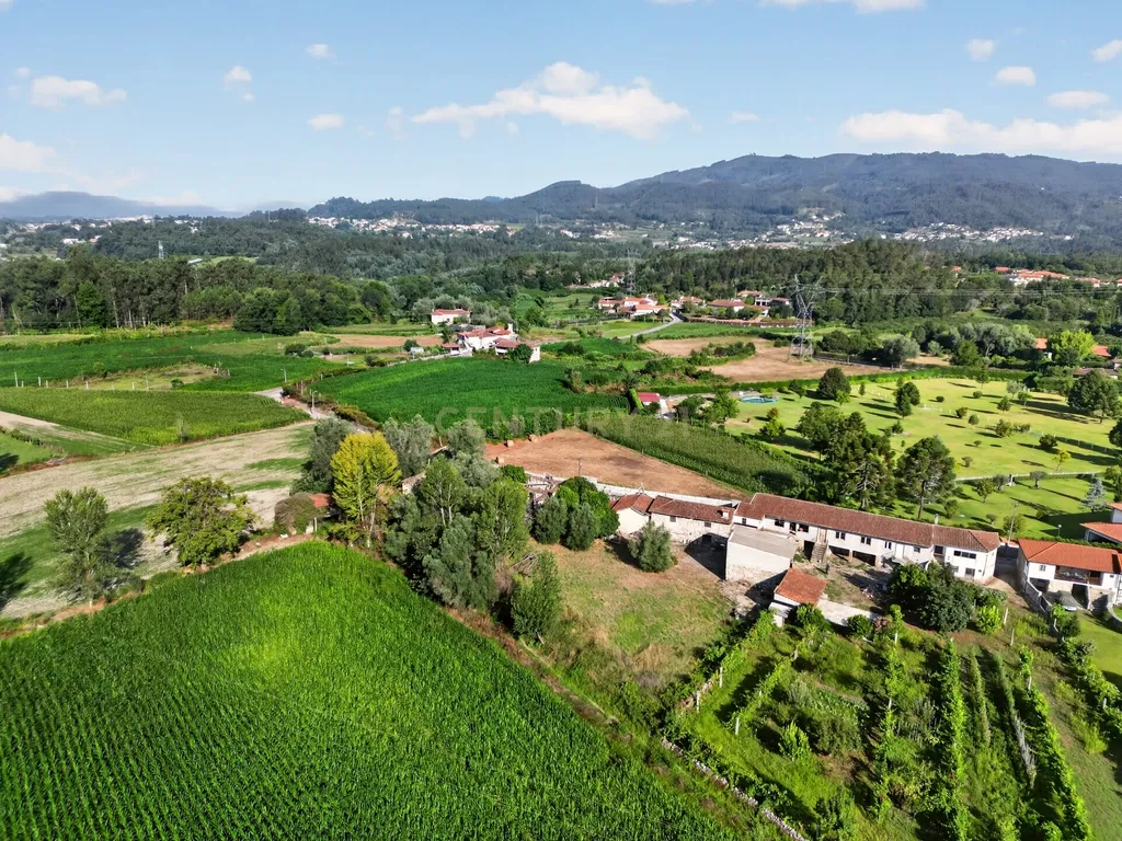 Quinta de Verim – 22.000 m² de história, natureza e potencial - Image 17
