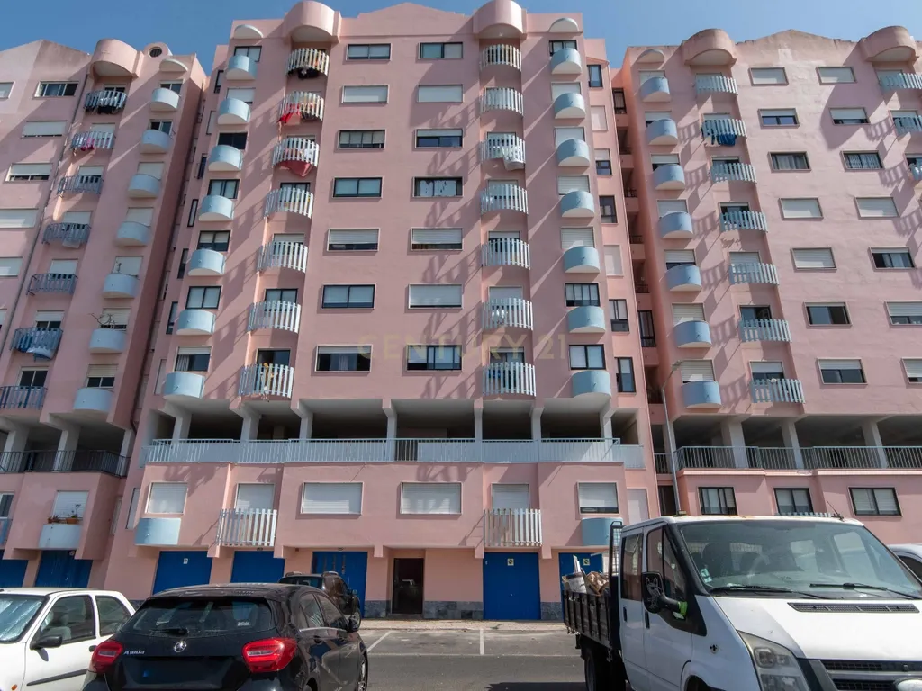 Apartamento T2 Remodelado (Agualva/Cacém) - Image 19