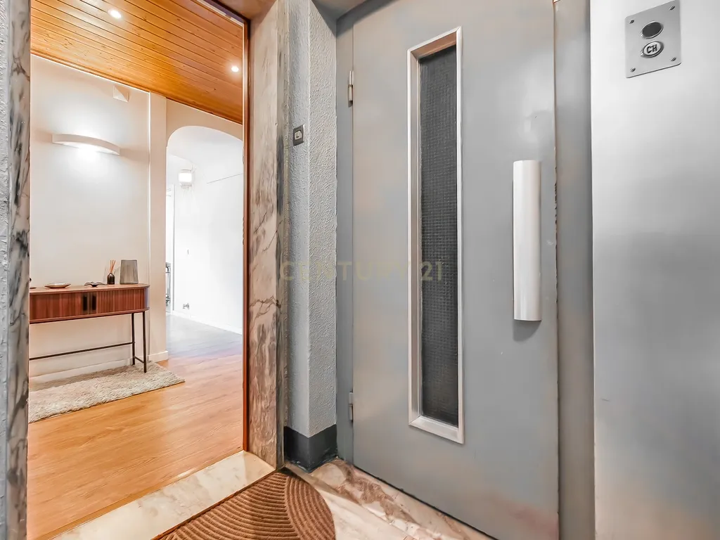 Apartamento T1+1 Remodelado com Elevador | Pampilheira | Cascais - Image 14