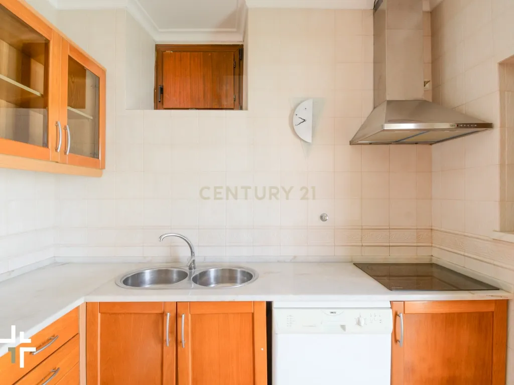 Moradia T2 com Jardim e Alpendres Exclusivos | São Pedro do Estoril - Image 20
