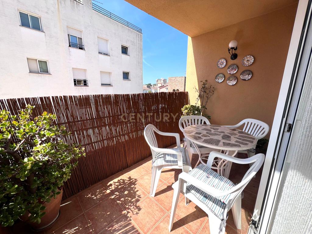 APARTAMENTO À VENDA EM PLATJA D'ARO - Image 1