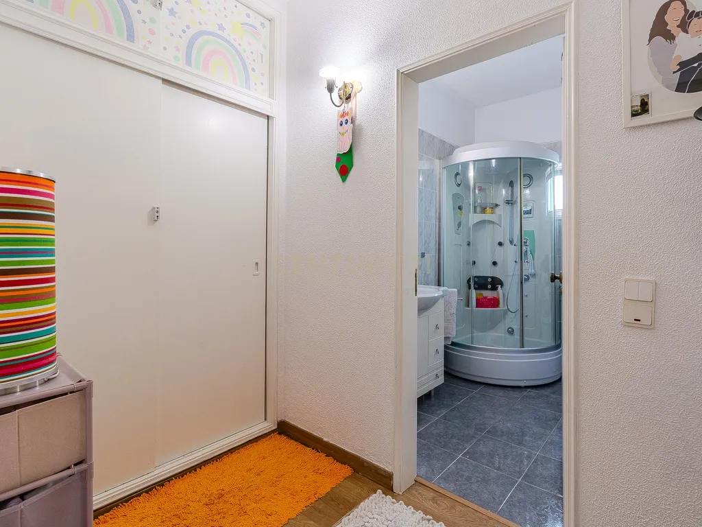 Apartamento T1+2 com Terraço Amplo em Albufeira - Image 29