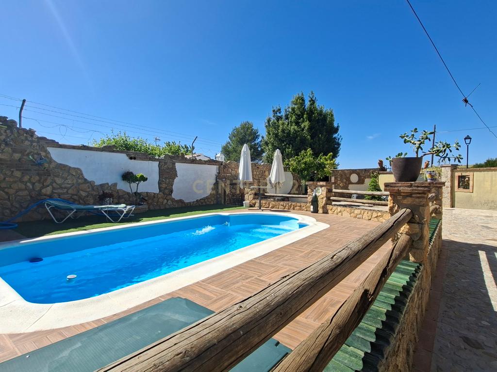 Moradia andaluza independente com piscina privada, jardim bem cuidado, cozinha exterior com churrasqueira e charme tradicional na tranquila zona residencial de Los Arroyos (Arriate), a apenas 10 minutos de Ronda e a menos de uma hora da Costa del Sol — pronta a habitar. - Image 37