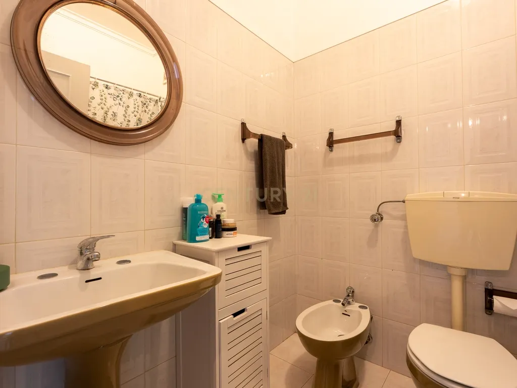 ** APARTAMENTO T2 NA AMADORA, PERTO DO METRO E DO COMBOIO ** - Image 15
