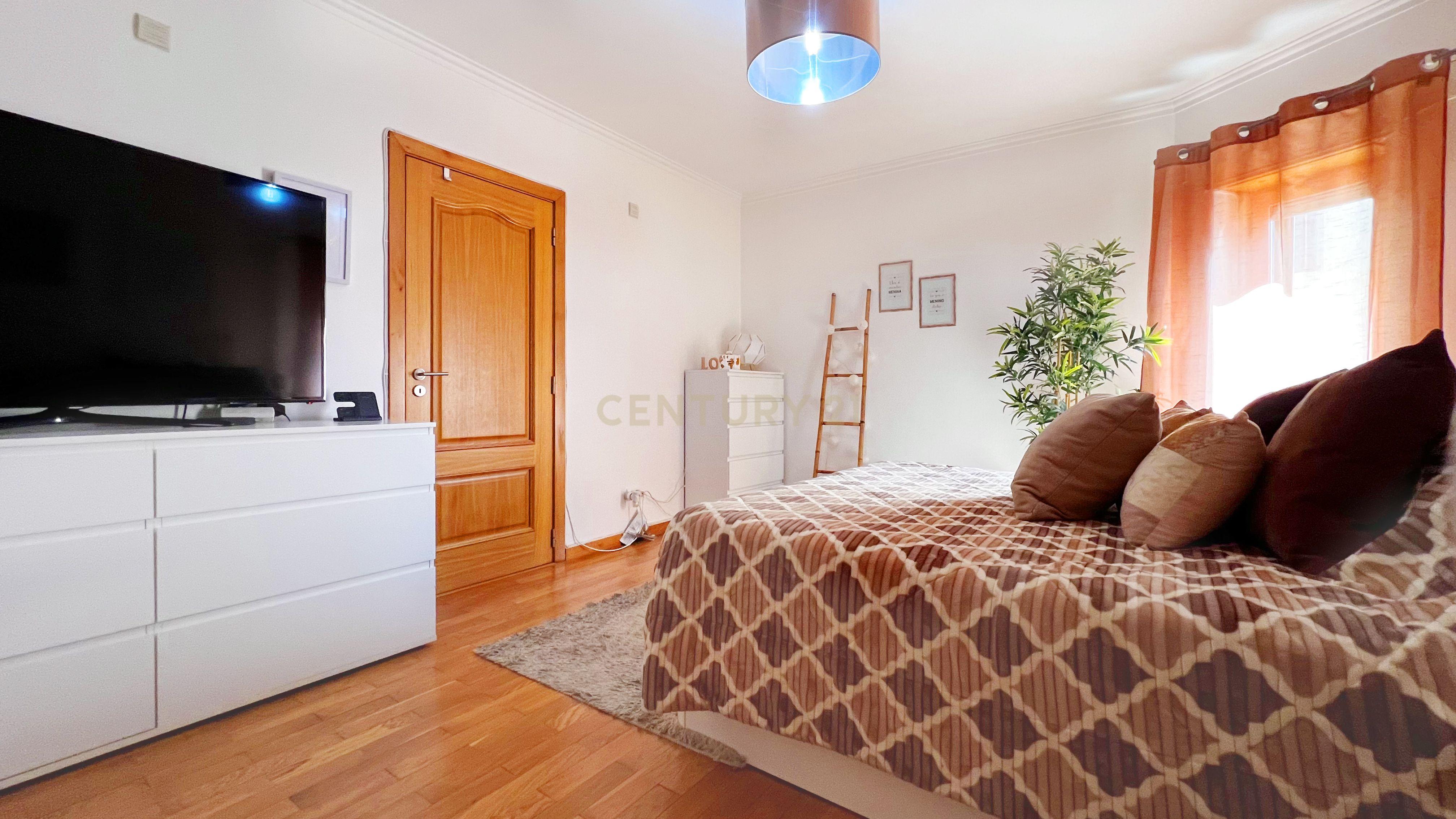 T2 +1 Ramada - Image 8