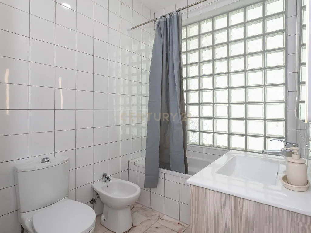 Moradia Isolada T3 no Condomínio Privado Palmela Village - Image 26