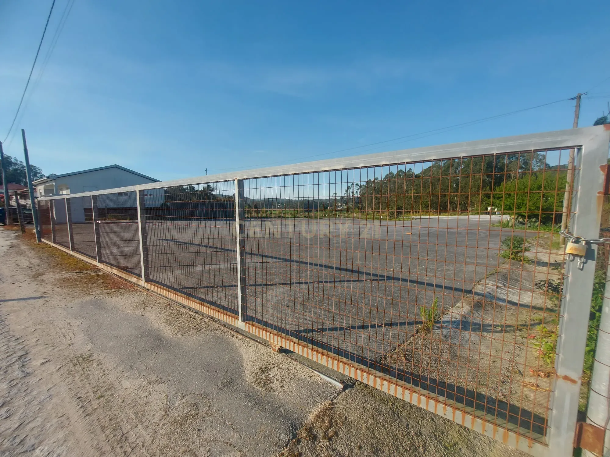 Fotografia 6 de Terreno à Venda em Chorente, Barcelos com 2000m2– Ideal para Construção ou Investimento!