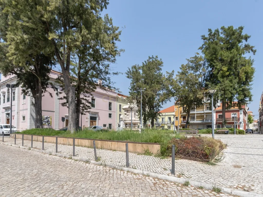 Prédio de Charme Totalmente Renovado no Coração da Baixa de Setúbal – Investimento de Excelência - Image 76