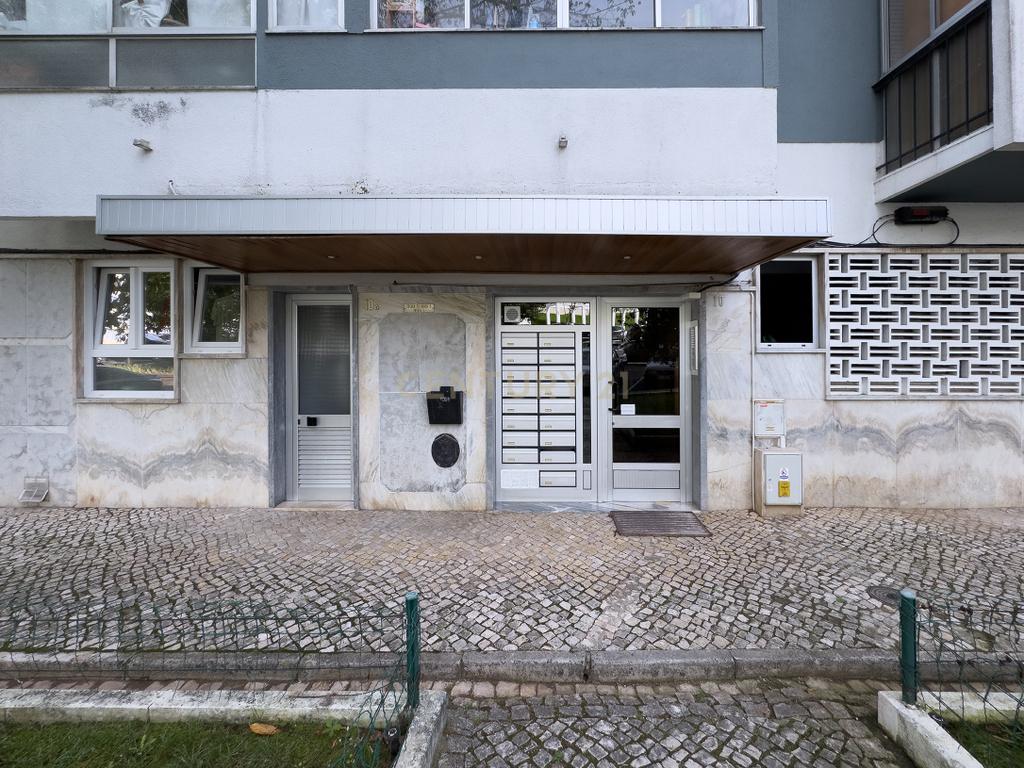 Apartamento T3 em Carnaxide, Lisboa - Image 52