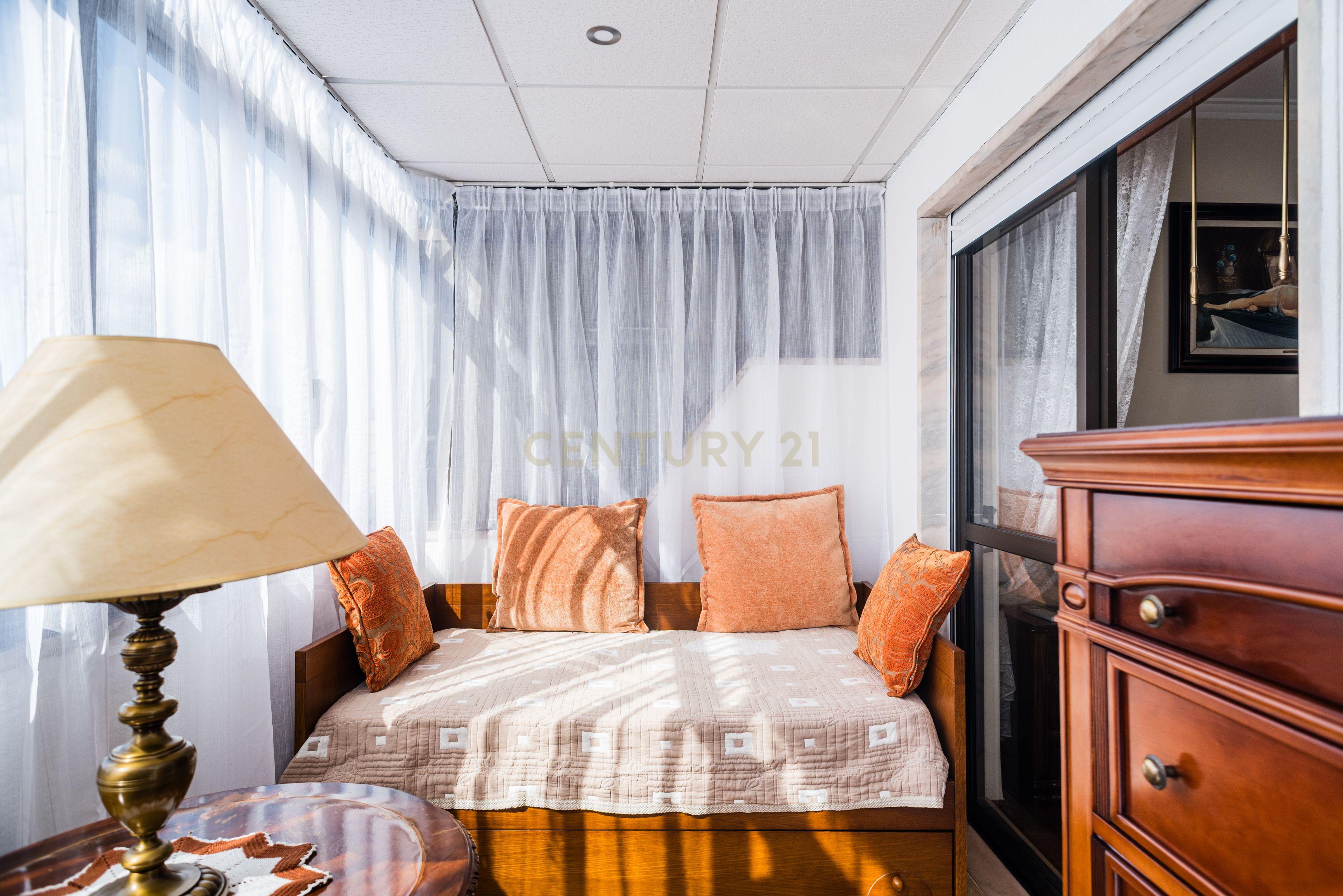 Fotografia 7 de Apartamento T0, com Terraço, Agualva Cacém