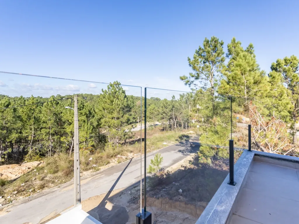 Carisma e boas áreas na sua Moradia Nova T4 Suites!!! no Pinhal do General - Image 87