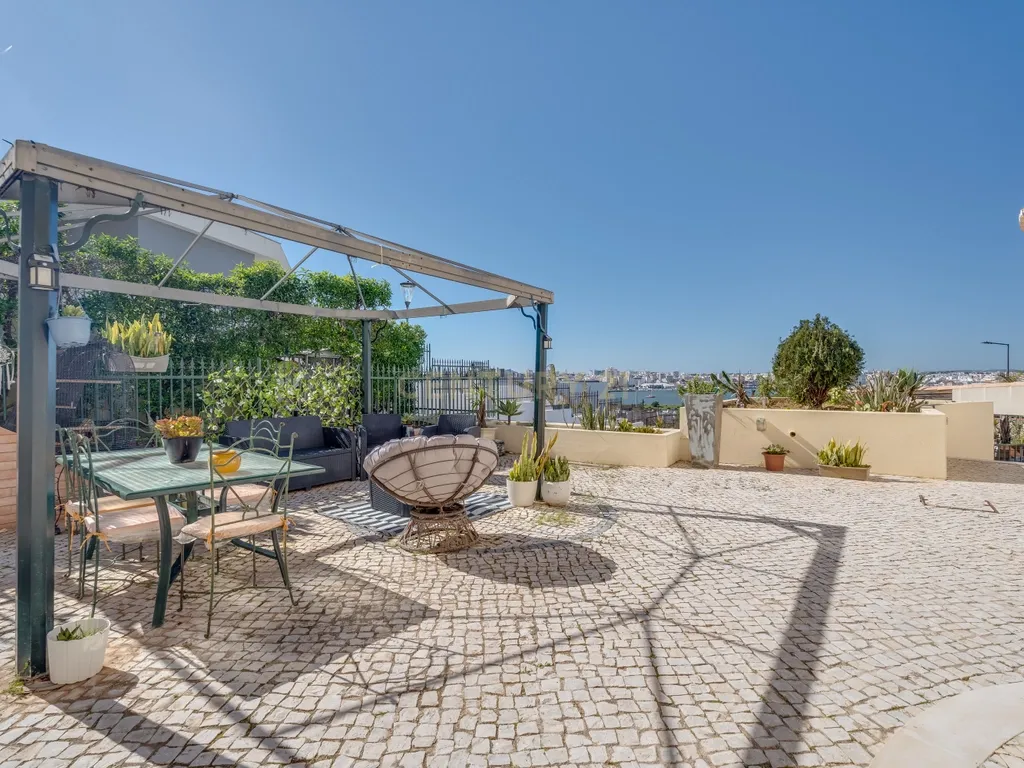 Moradia em Ferragudo com Vista para o Rio - Image 33