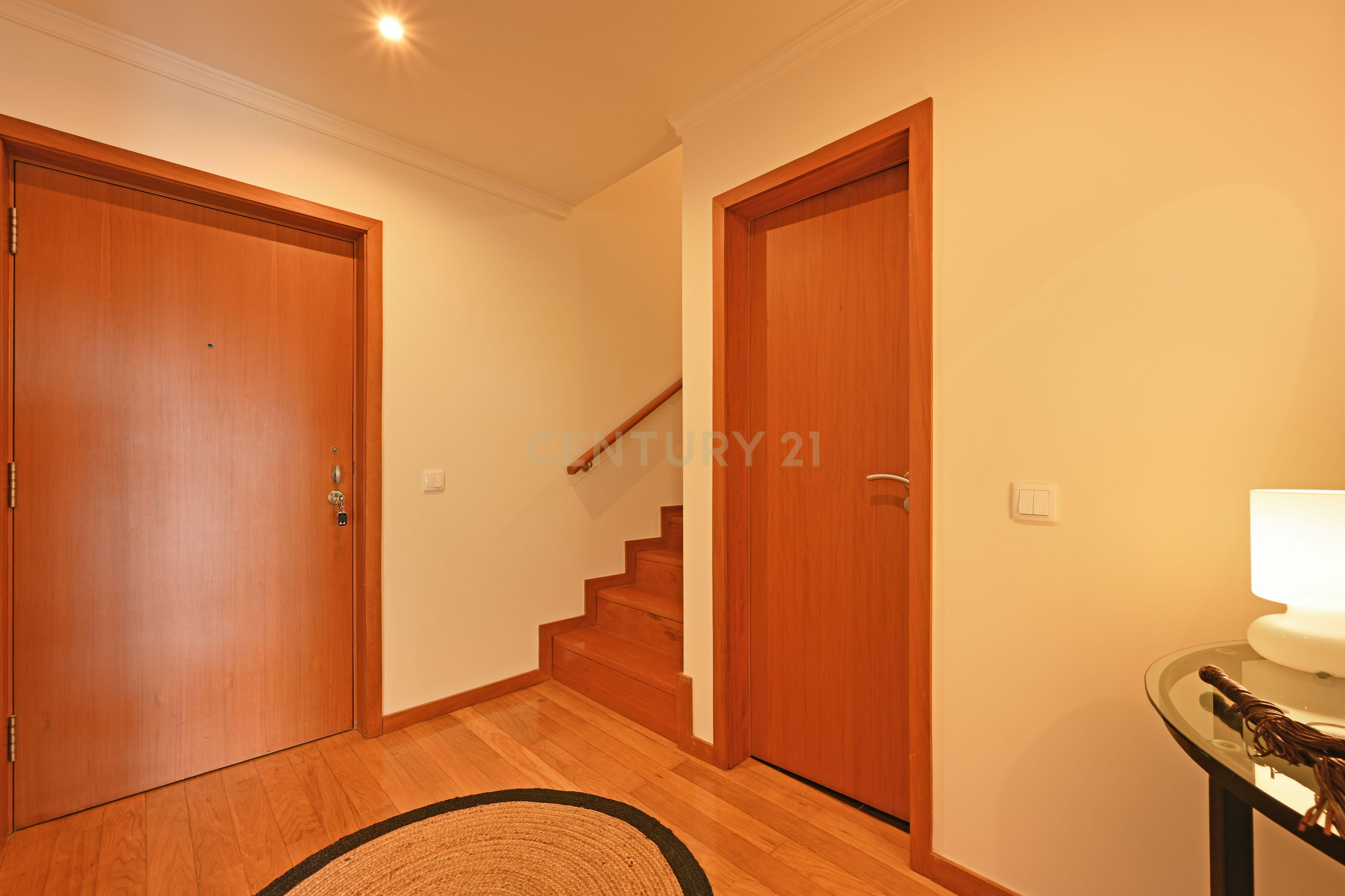 Fotografia 10 de Apartamento Duplex T2+2 com 2 Suites e Terraço privativo em Canidelo