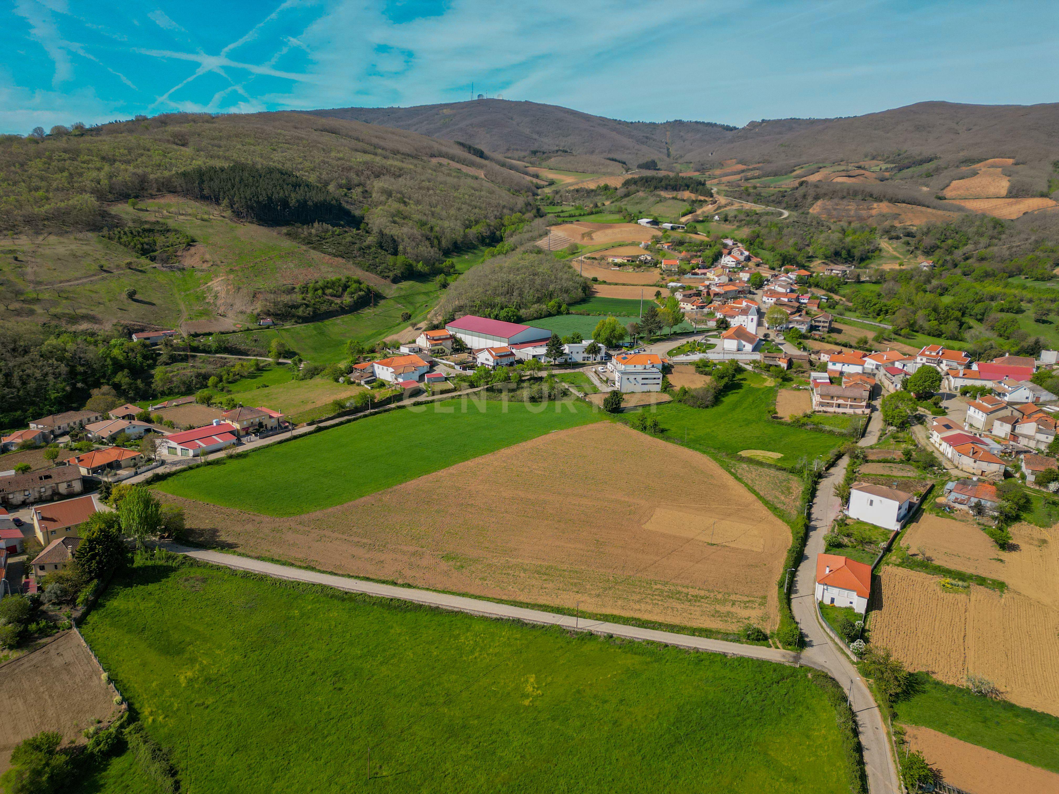 Fotografia 11 de Terreno Urbano em Rebordãos, Bragança