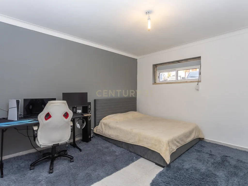 Oportunidade de investimento Apartamento T2 Amoreiras, Setúbal - Image 6