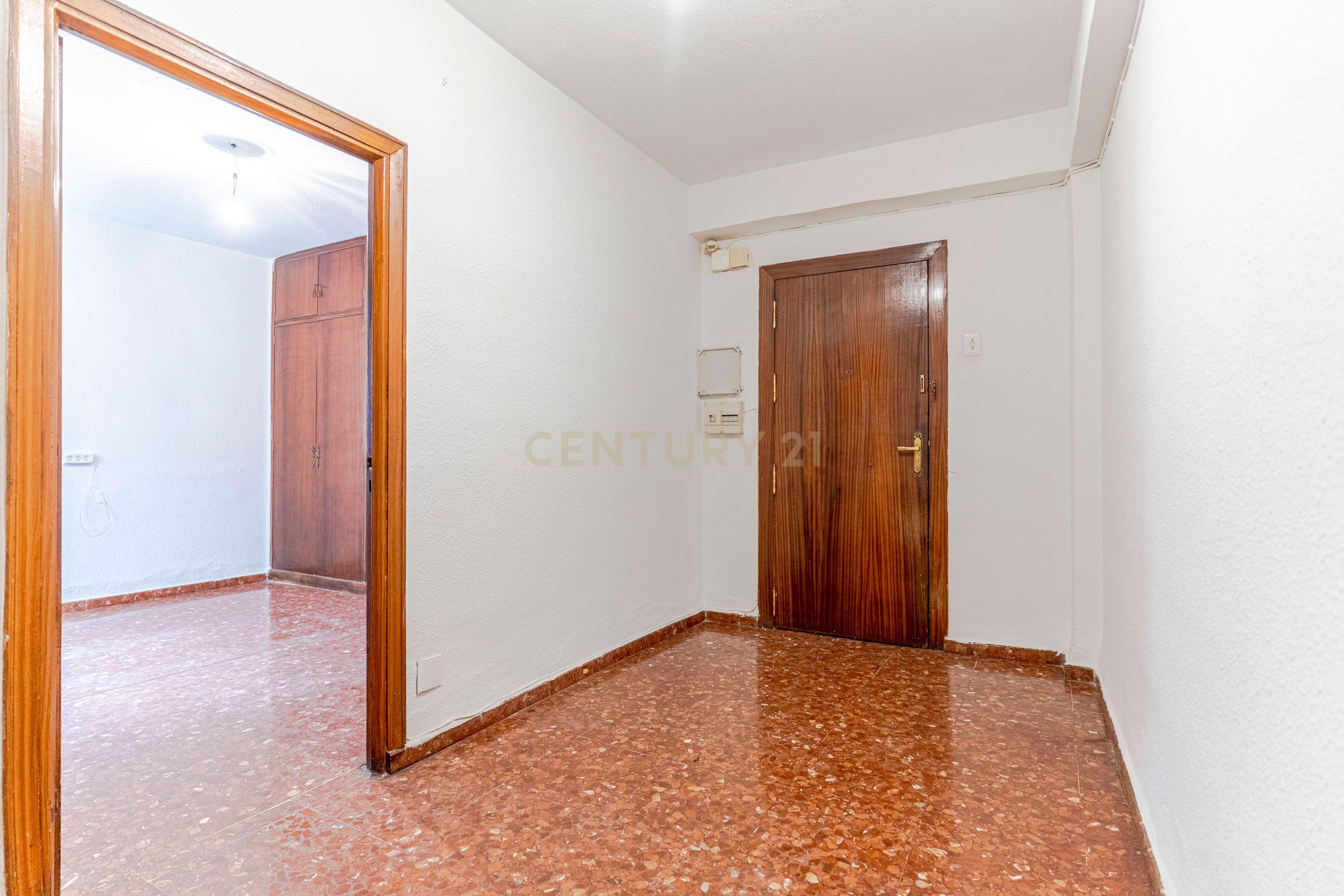 Espaçoso apartamento de 141 m2 no centro de Granada com vista panorâmica do Caminho de Ronda - Image 5