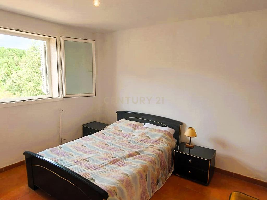 Moradia isolada com terreno - Image 15